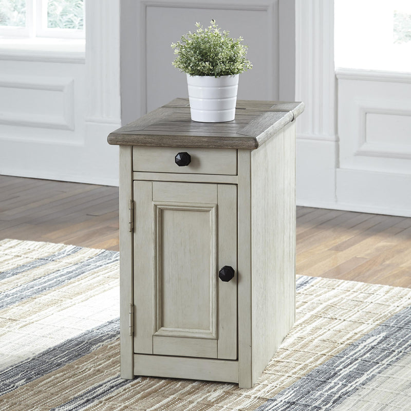 Signature Design by Ashley Bolanburg End Table T637-7 IMAGE 3