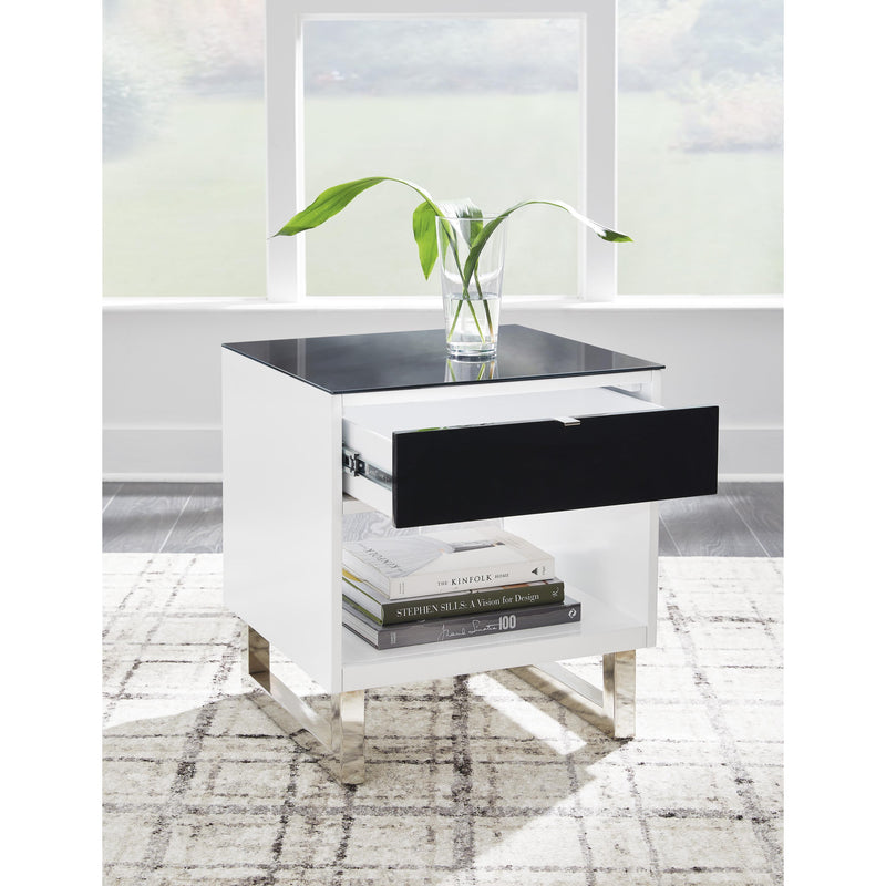 Signature Design by Ashley Gardoni End Table T756-3 IMAGE 7