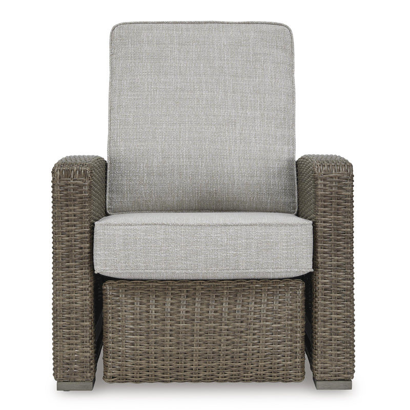 Signature Design by Ashley Outdoor Seating Recliners P791-825 IMAGE 3